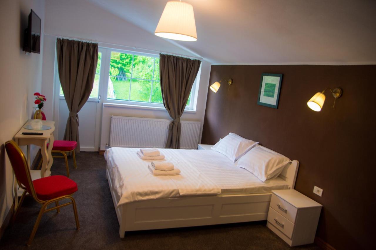 Green Hill Villa Călimăneşti Buitenkant foto