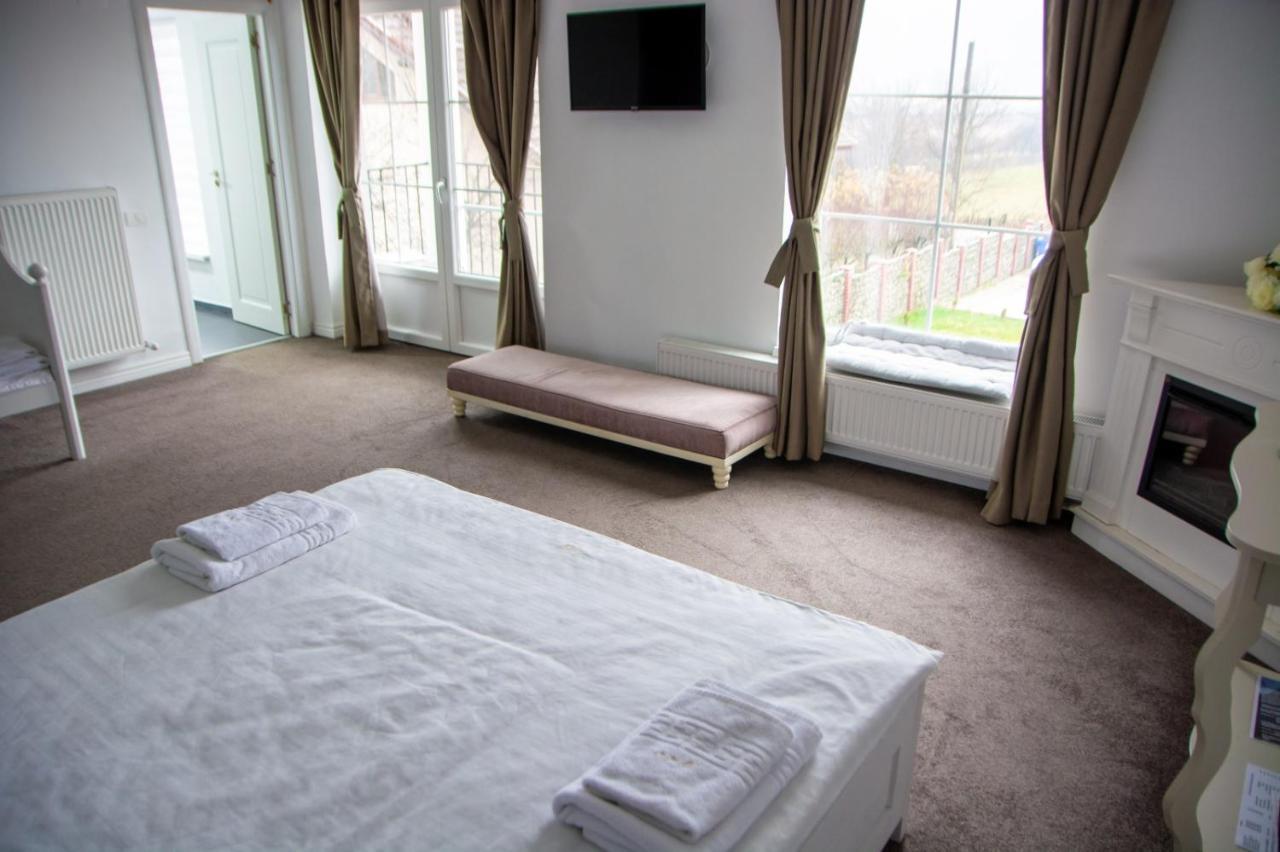 Green Hill Villa Călimăneşti Buitenkant foto