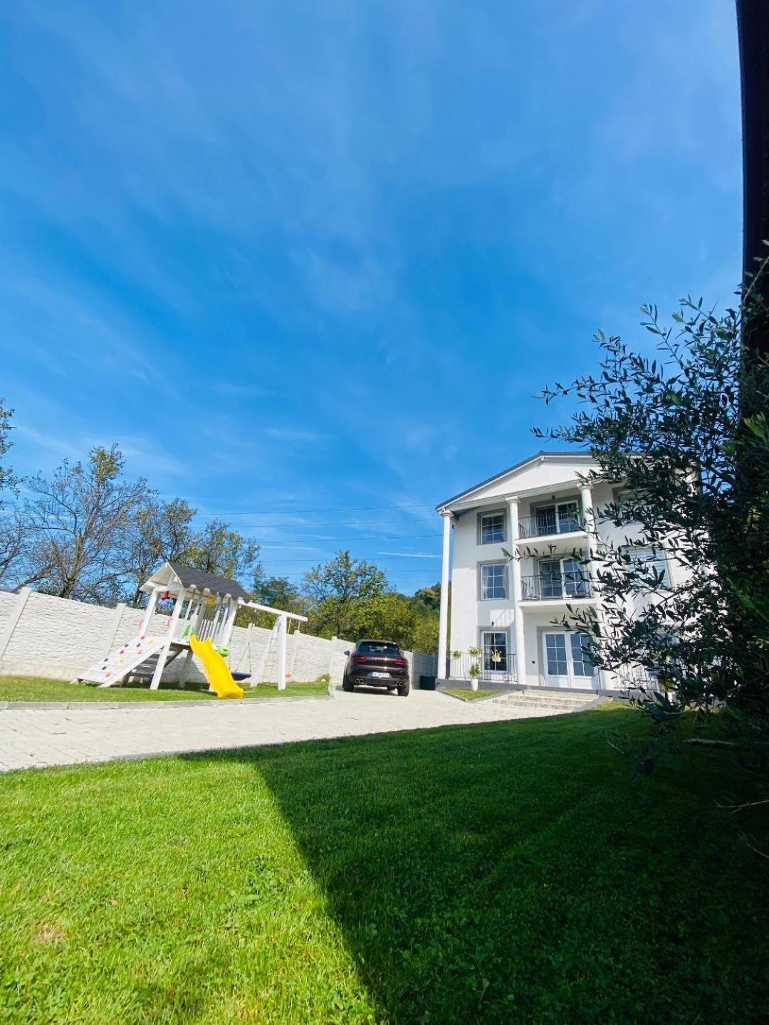 Green Hill Villa Călimăneşti Buitenkant foto